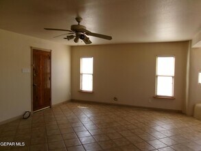 3933 Emory Rd in El Paso, TX - Building Photo - Building Photo