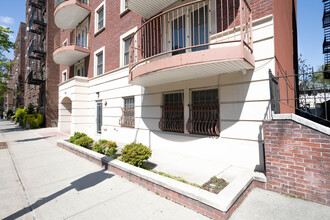 2381 Ocean Ave in Brooklyn, NY - Building Photo - Building Photo