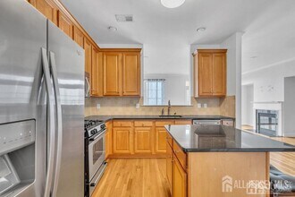 38 S Shore Dr in South Amboy, NJ - Building Photo - Building Photo