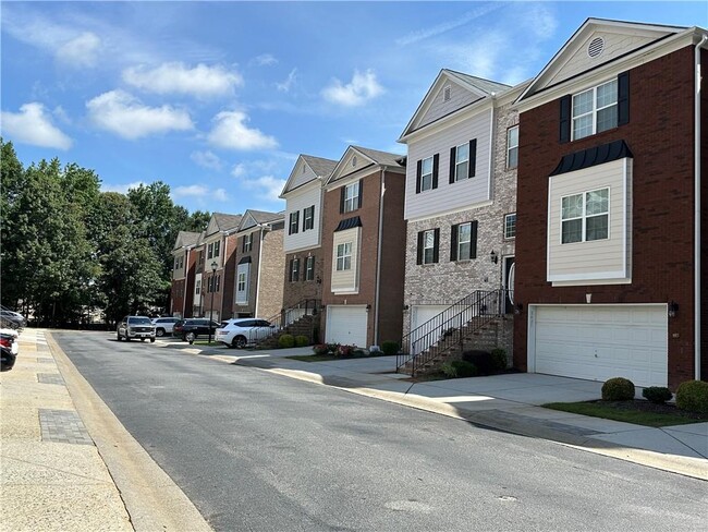 3425 Lockmed Dr in Peachtree Corners, GA - Building Photo - Building Photo