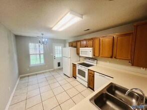 179 Sandy Hollow Dr NW in Madison, AL - Building Photo - Building Photo