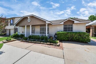 12922 Grovemill Dr in Houston, TX - Building Photo - Building Photo