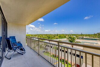 3400 N Ocean Dr in West Palm Beach, FL - Building Photo - Building Photo