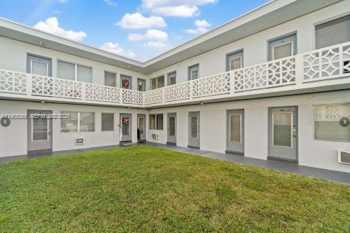 12655 NE 16th Ave in North Miami, FL - Building Photo