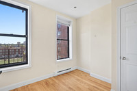 969 Amsterdam Ave 5R in New York, NY - Building Photo - Building Photo