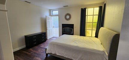 11215 Almazon St, Unit 1 in San Diego, CA - Foto de edificio - Building Photo