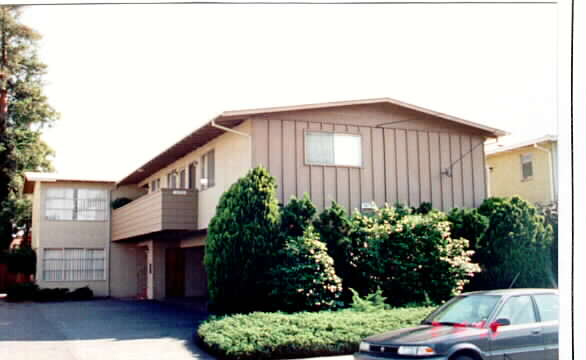 14729-14735 Martell Ave in San Leandro, CA - Foto de edificio - Building Photo