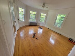 142 N Columbus Ave in Mount Vernon, NY - Foto de edificio - Building Photo