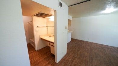 Brandywood Park - FREE Utilities in Albuquerque, NM - Foto de edificio - Building Photo
