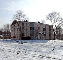 7385 Bonnie Pl in Youngstown, OH - Building Photo