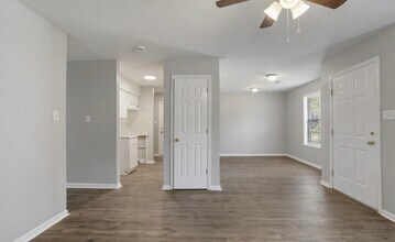 1735 Barrett Ave in Jackson, MS - Building Photo - Building Photo