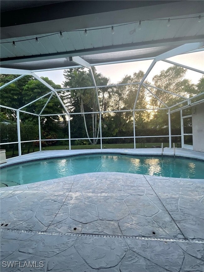 4532 Beechwood Lake Dr in Naples, FL - Building Photo - Building Photo