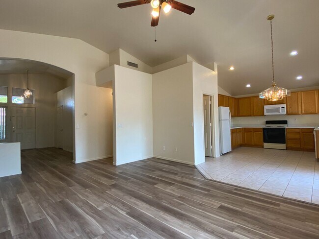 763 W Canary Way in Chandler, AZ - Building Photo - Building Photo