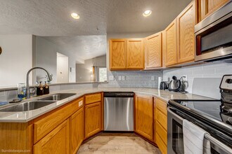 931 N Goldenrod Ct, Unit 0 in Post Falls, ID - Building Photo - Building Photo
