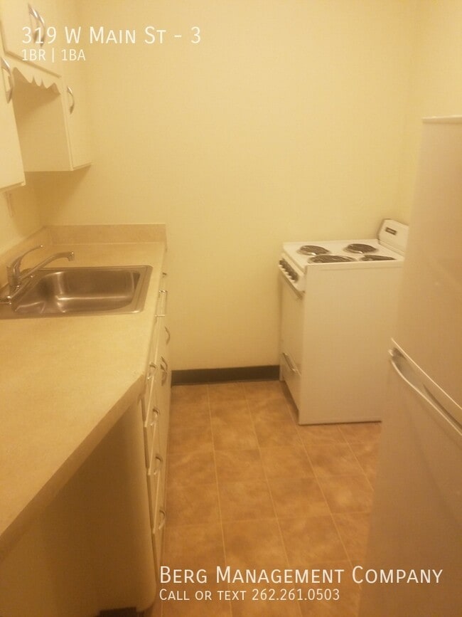 319 W Main St