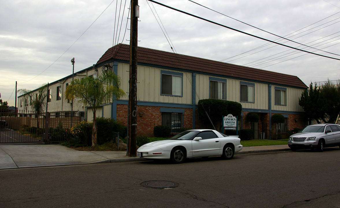 Lincajon Apartments in El Cajon, CA - Foto de edificio