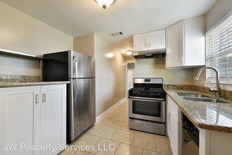 1611 Hesiod St in Metairie, LA - Building Photo - Building Photo