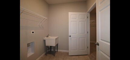 1701 Glade Valley Dr in Dayton, OH - Building Photo - Building Photo