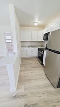 4450 SW 67th Ave in Miami, FL - Building Photo - Building Photo