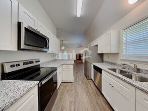 4343 Shiney Point Cv in Southaven, MS - Foto de edificio - Building Photo