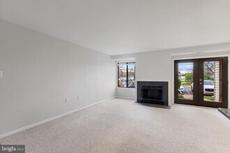 1115 Castle Harbor Way-Unit -1A in Glen Burnie, MD - Building Photo - Building Photo