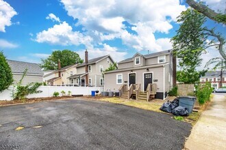 266 Elmwood Ave in Maplewood, NJ - Building Photo - Building Photo