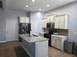 341 Belvedere Dr in Holly Ridge, NC - Building Photo - Building Photo