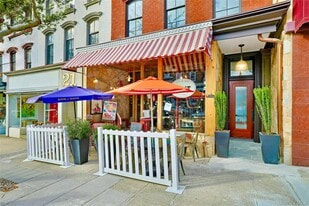 19 Main St in Tarrytown, NY - Building Photo