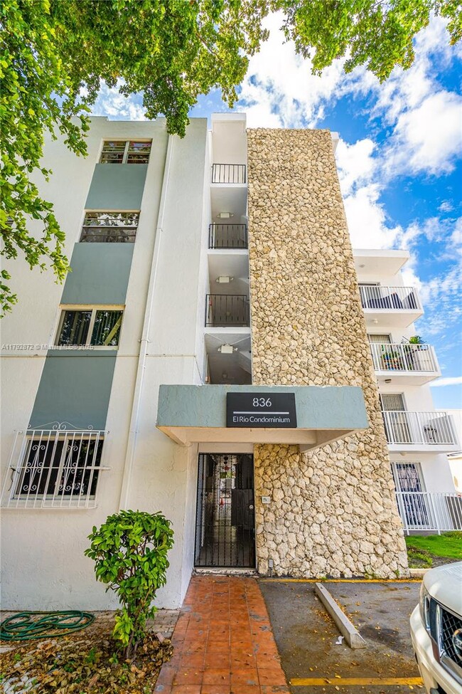 property at 836 SW 1st St