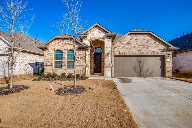 1039 Pitch Pine St in Hickory Creek, TX - Building Photo