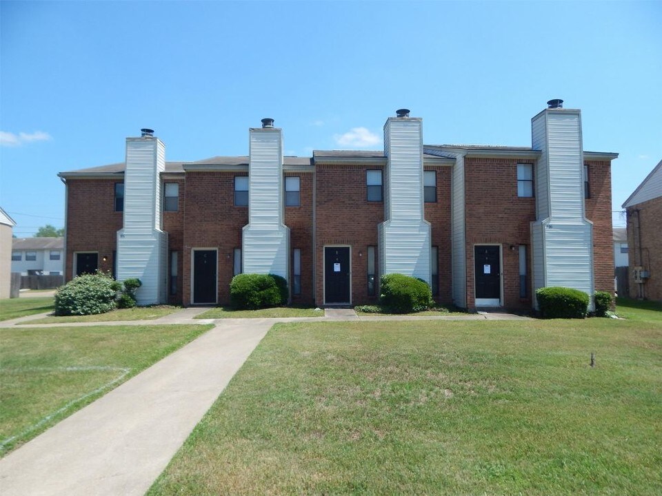706 San Pedro Dr in College Station, TX - Building Photo