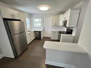 1319 Oregon St in Orlando, FL - Building Photo - Building Photo