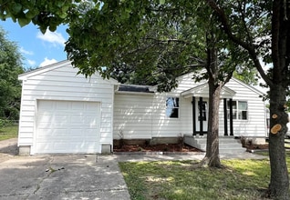 1424 S Penn Ave in Bartlesville, OK - Building Photo - Building Photo