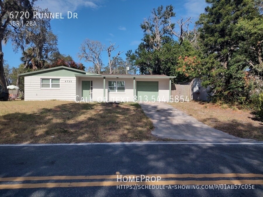 6720 Runnel Dr in New Port Richey, FL - Building Photo