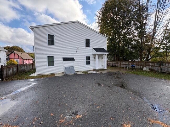 property at 254 Norwich-New London Turnpike