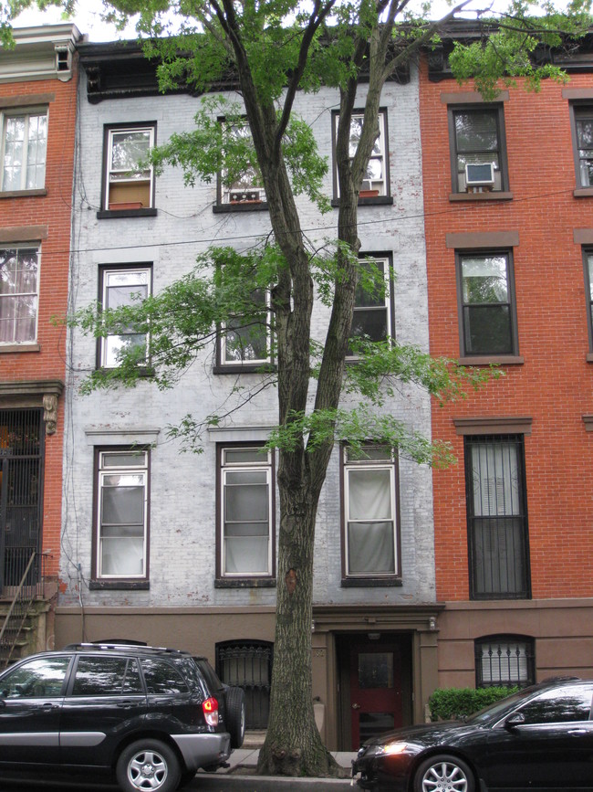 132 Lafayette St in Brooklyn, NY - Building Photo - Building Photo