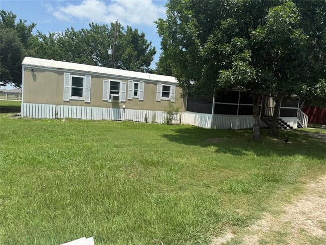 property at 4615 Colony Ln