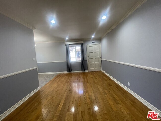 1122 N Formosa Ave in West Hollywood, CA - Building Photo - Building Photo