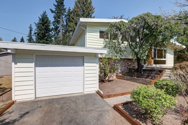 property at 14304 SE 14th St
