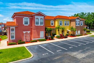 23 Broken Condo's in Kissimmee, FL - Building Photo - Building Photo