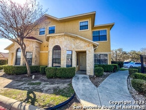 6160 Eckhert Rd in San Antonio, TX - Building Photo - Building Photo