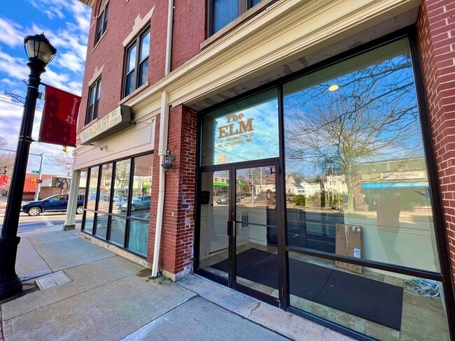 6 S Washington St-Unit -201 in North Attleborough, MA - Building Photo - Building Photo