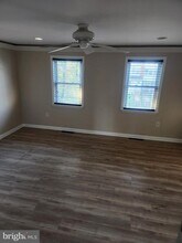 8019 Gough St in Baltimore, MD - Foto de edificio - Building Photo