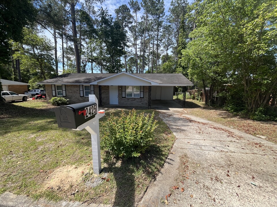 2425 Amsterdam Dr in Augusta, GA - Building Photo