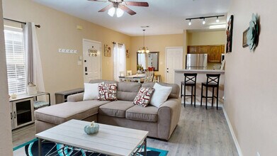 602 Townplace Dr in College Station, TX - Building Photo - Building Photo