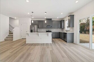 161 Cabernet Dr in Chapel Hill, NC - Building Photo - Building Photo