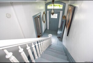 116 9th St, Unit Floor 2 in Troy, NY - Building Photo