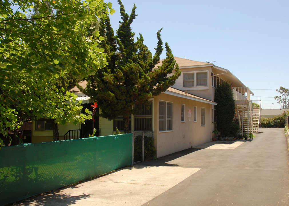 2522 Kansas Ave in Santa Monica, CA - Building Photo