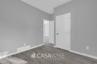 3270 Dallas Schmidt Dr NW in Edmonton, AB - Building Photo - Building Photo