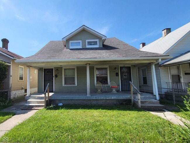 property at 2007 Westview Dr